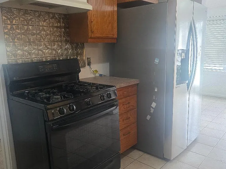 443 N Dallas Ave — Photo 5