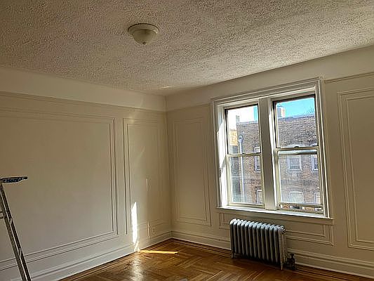 2nd image of 261 Seaman Ave #E9