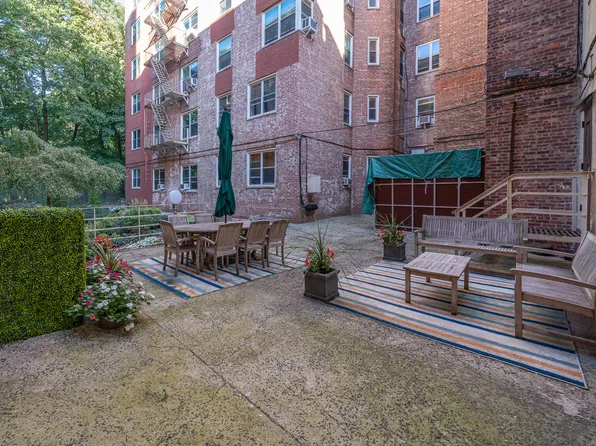 360 Cabrini Boulevard image 14 of 14