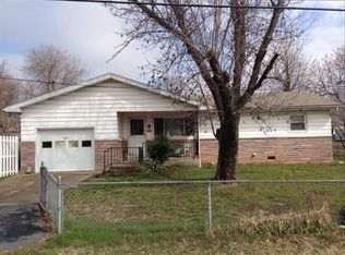 3935 W Groton St, Springfield, MO 65803