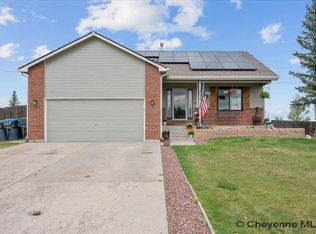 2812 Thomas Rd, Cheyenne, WY 82009
