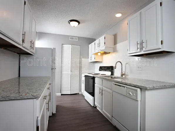 Dwell Apartments