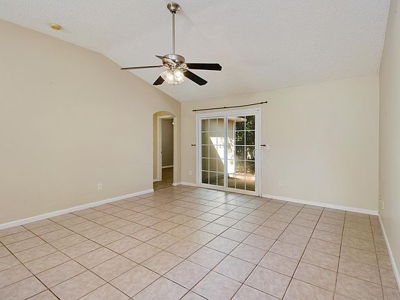 4th image of 95129 Twin Oaks Ln