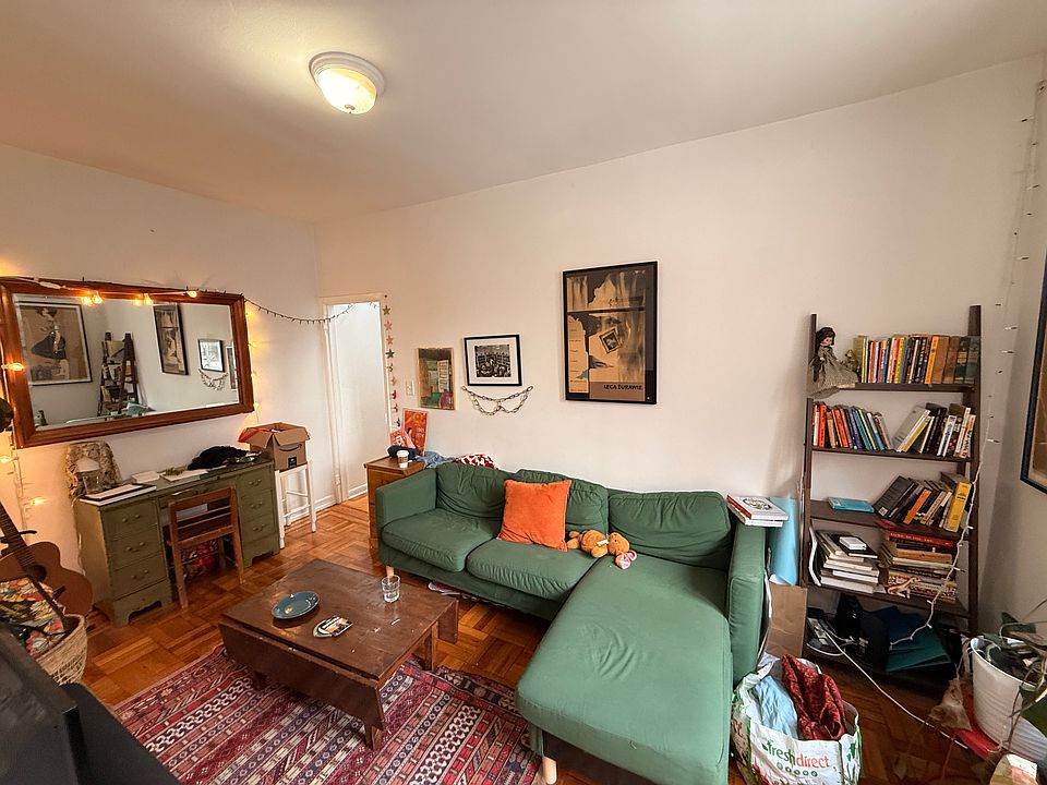 1st image of 293 Humboldt St #2