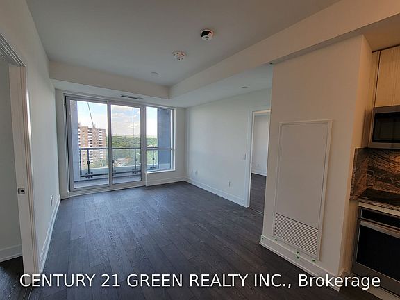 4th image of 5 Mabelle Ave #1036