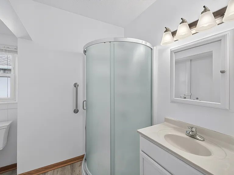 615 Taylor St NE — Photo 6