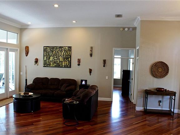 5th image of 9612 Camberley Cir