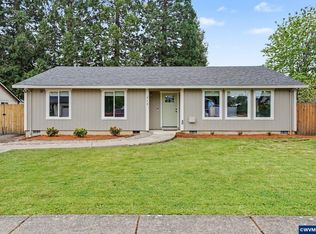 713 NE Rosewood Ln, Dallas, OR 97338