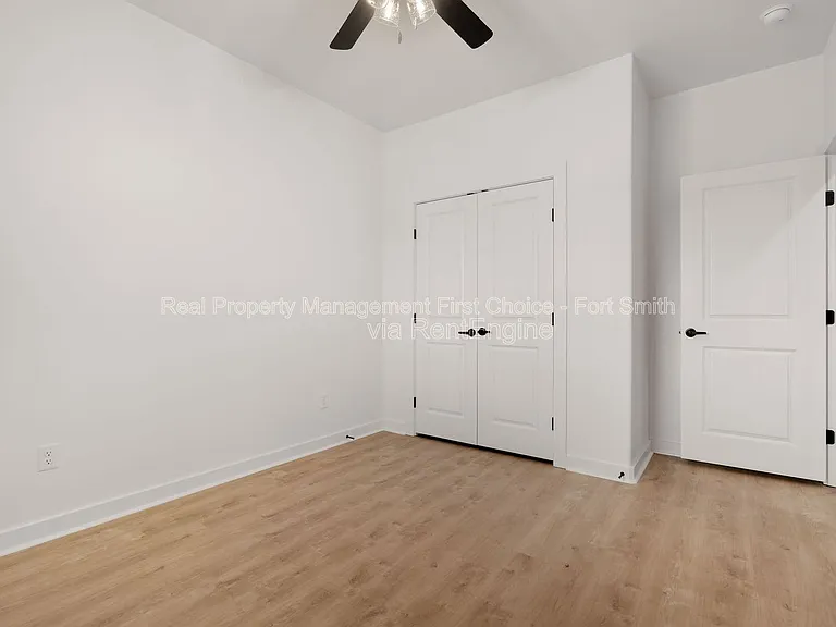 10120 Talavera Trl #B — Photo 4
