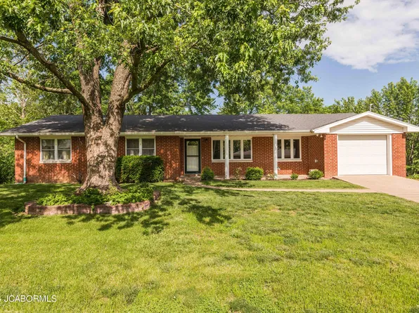 2109 Meadow Lake Dr, Jefferson City, MO 65109