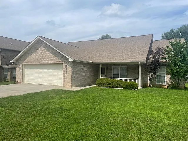 1108 Mercer Dr — Photo 1