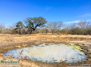 1710 Red Barn Rd, Poteet, TX 78065