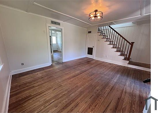 4th image of 2786 Fieldston Ln