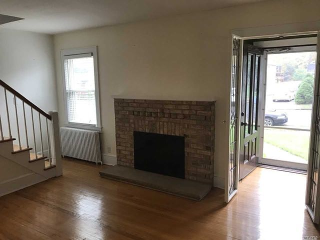 2nd image of 2883 Wilson Ave