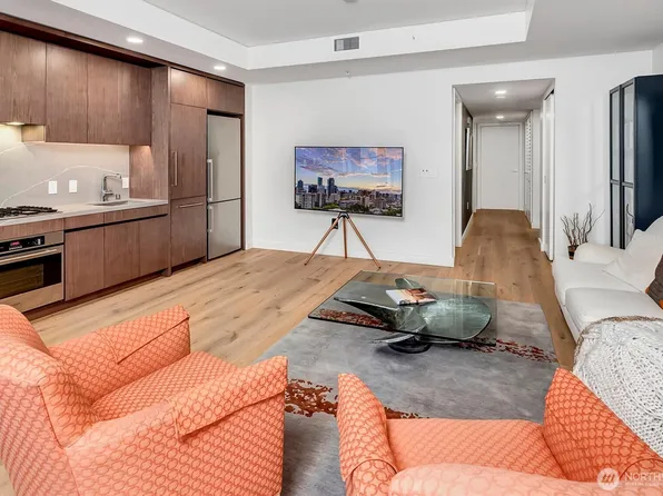 121 Stewart Street #504, Seattle, WA 98101