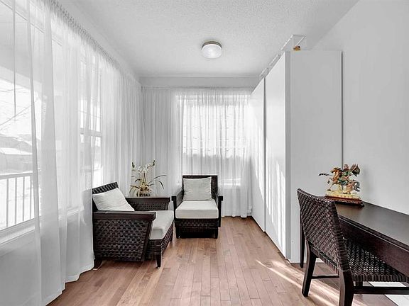 3rd image of 245 E Skyview Ranch Way NE