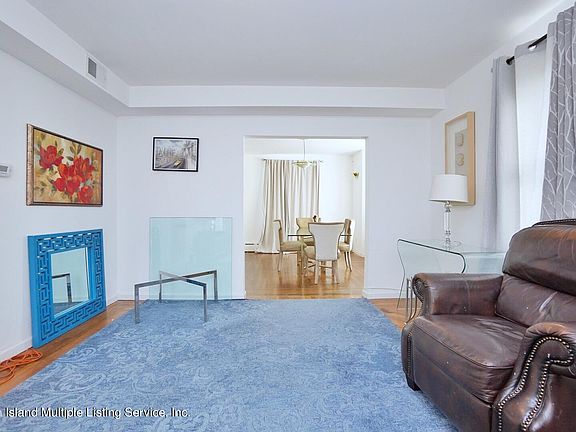 4th image of 278 Husson St