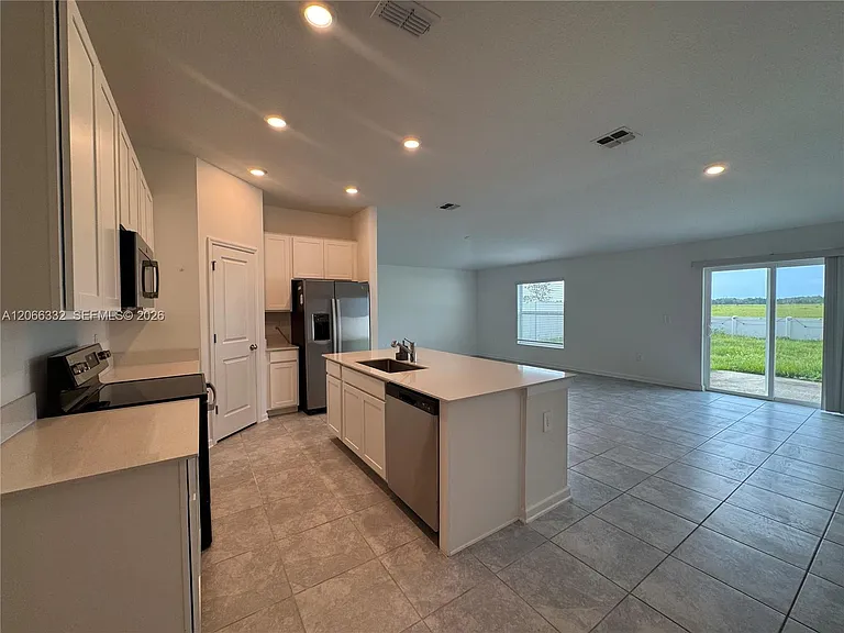 640 Daring Dr — Photo 1