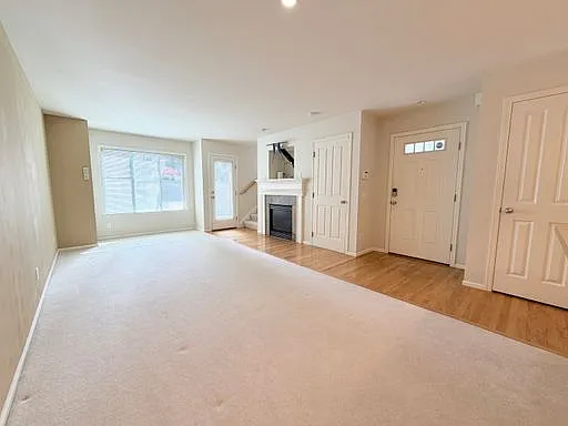 12726 35th Ave NE — Photo 6