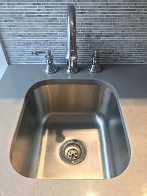 Rented by Beekman Street Realty | media 22