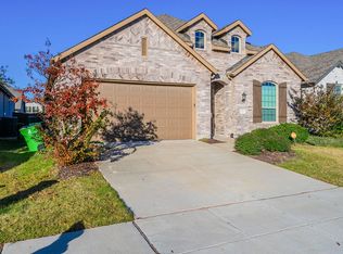 2801 Upland Trail Ln, Aubrey, TX 76227