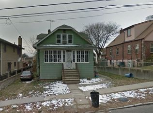 15040 10th Ave, Whitestone, NY 11357