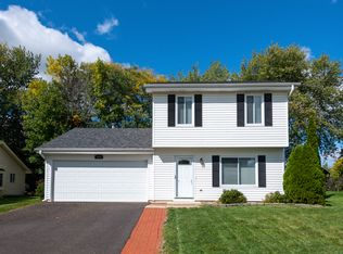 3030 Worcester Ln, Aurora, IL 60504