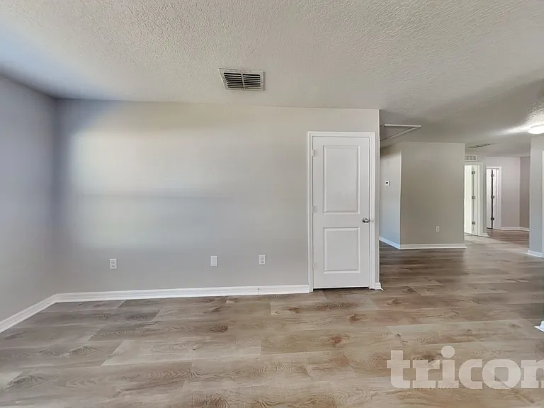8397 Coral St — Photo 3