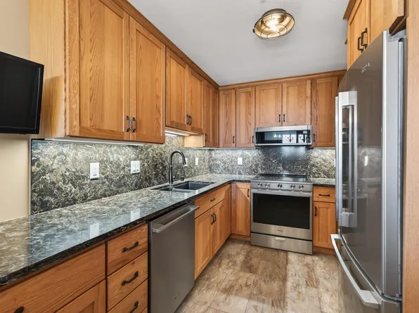 168 6th St E Unit 3105, Saint Paul, MN 55101