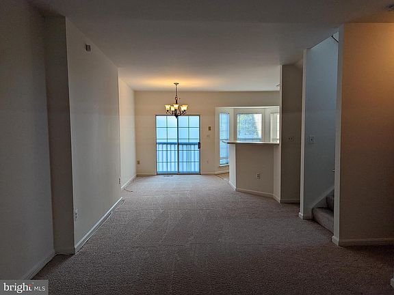 3rd image of 4810 Pheasant Brook Ln