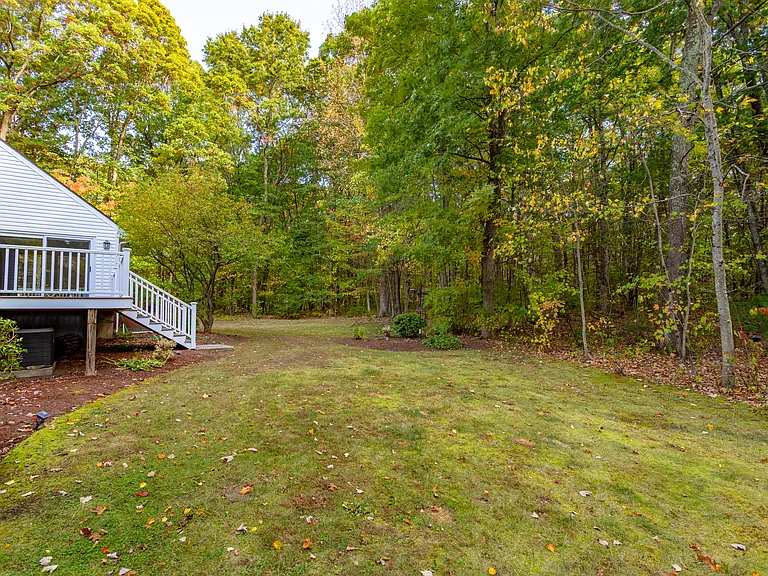 23 Golden Oaks Dr — Photo 30