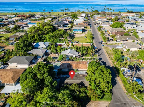 87-185 Kaukamana St, Waianae, HI 96792