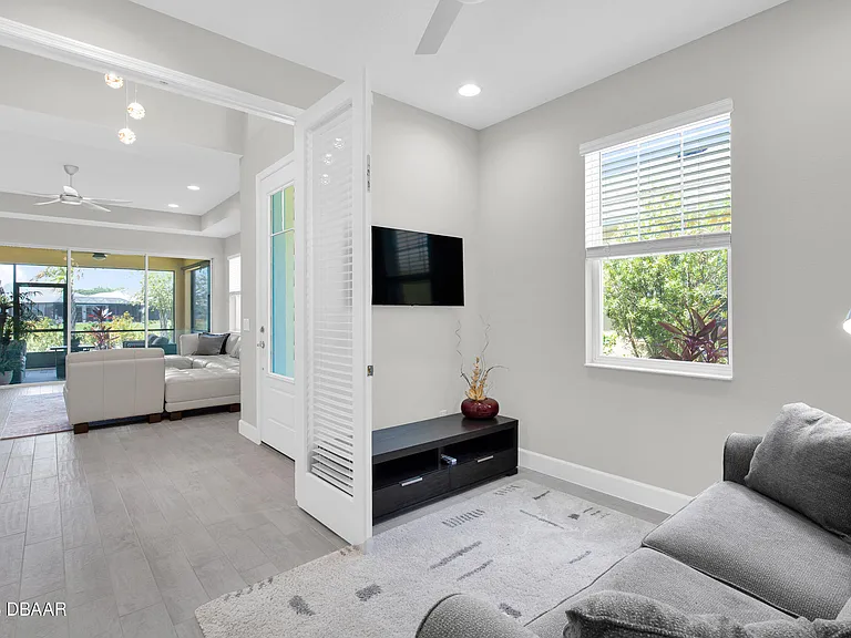 109 Salt Shaker St — Photo 11
