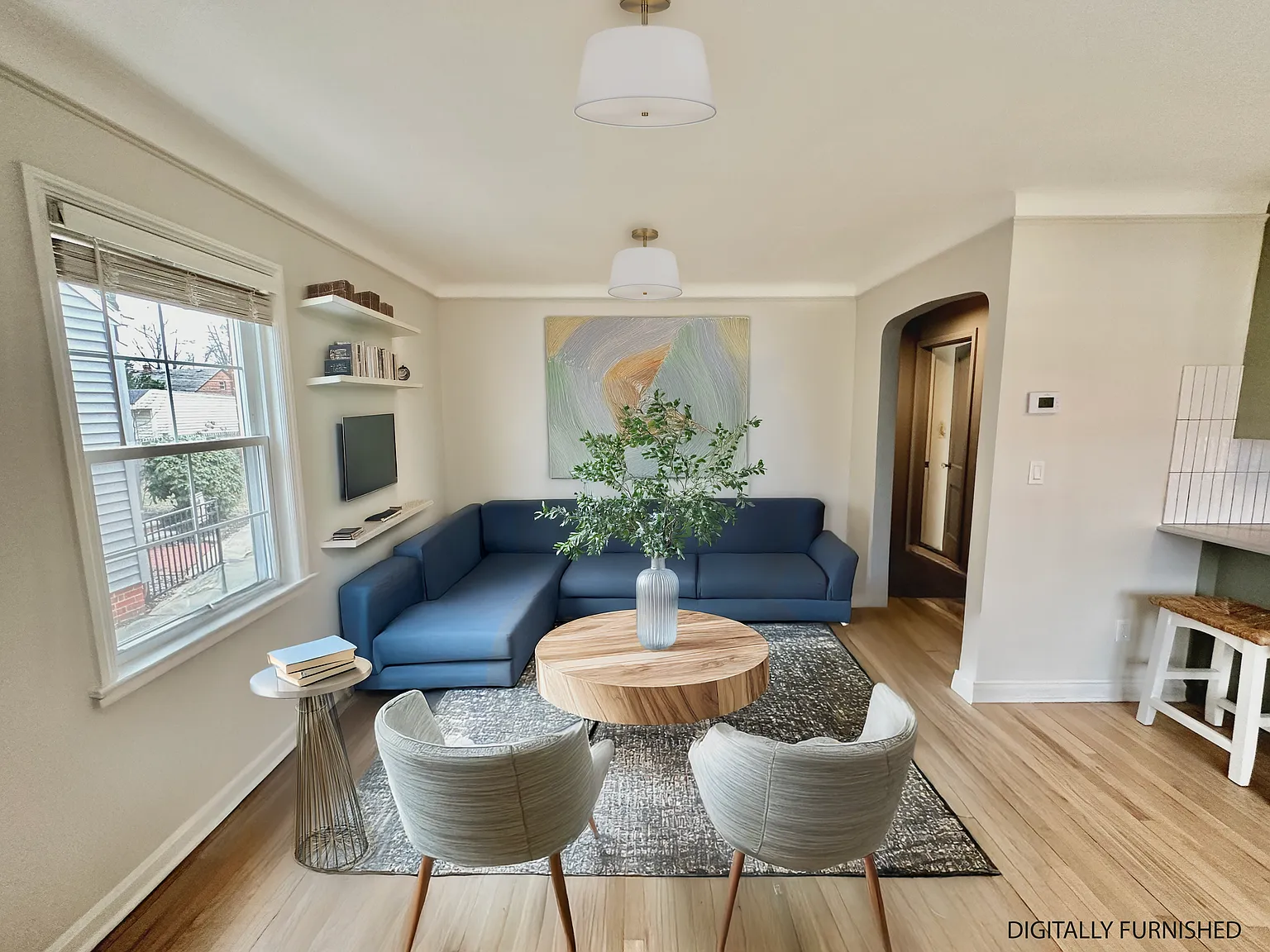 526 Huntmere Dr — Photo 3