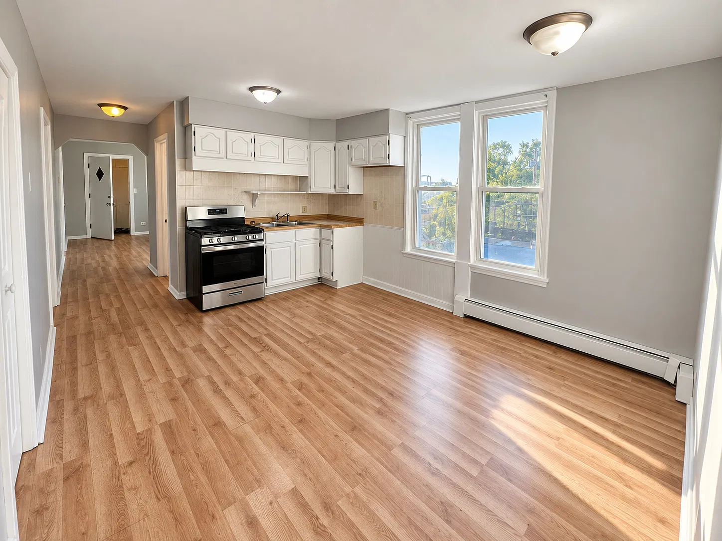 4 bed, 1400 sqft, $1,850 — Photo 4