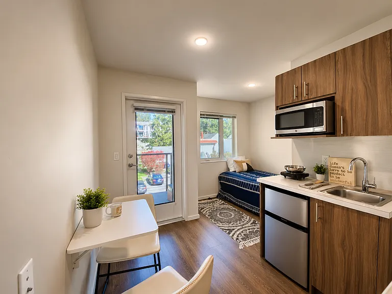 Plaza Apartments — Photo 86
