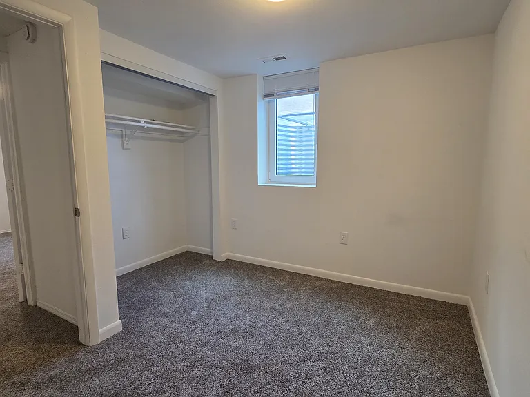 2131 S Yates St — Photo 16