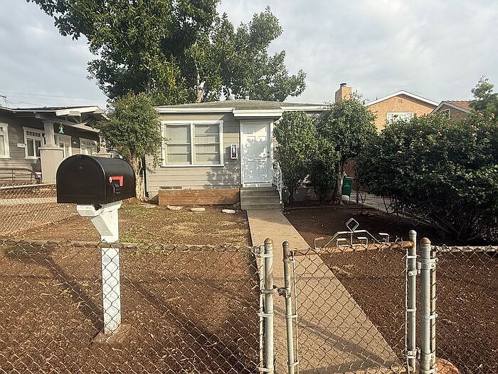 1st image of 1903 32nd St