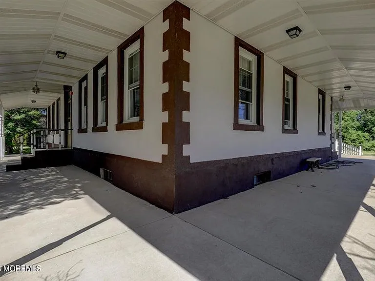 15 Hummingbird Way — Photo 12