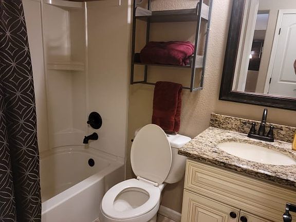 5th image of 17721 N Woodrose Ave