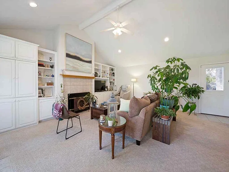 3032 Hollandale Ln — Photo 17