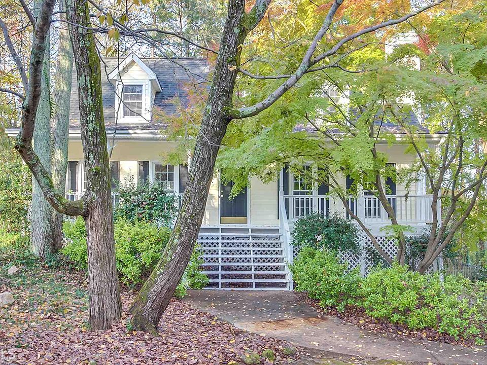 1st image of 906 Arbor Forest Lndg SW
