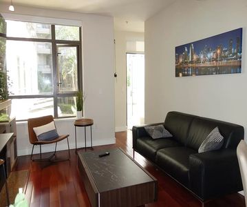 700 West  E, San Diego, CA, 92101