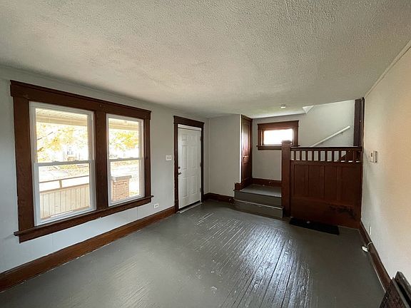 2nd image of 353 Black St