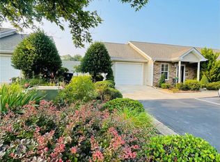 2942 Hyde Place Cir, Winston Salem, NC 27103