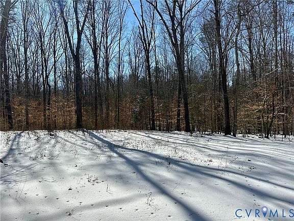 2nd image of 395 Holly Grove Est