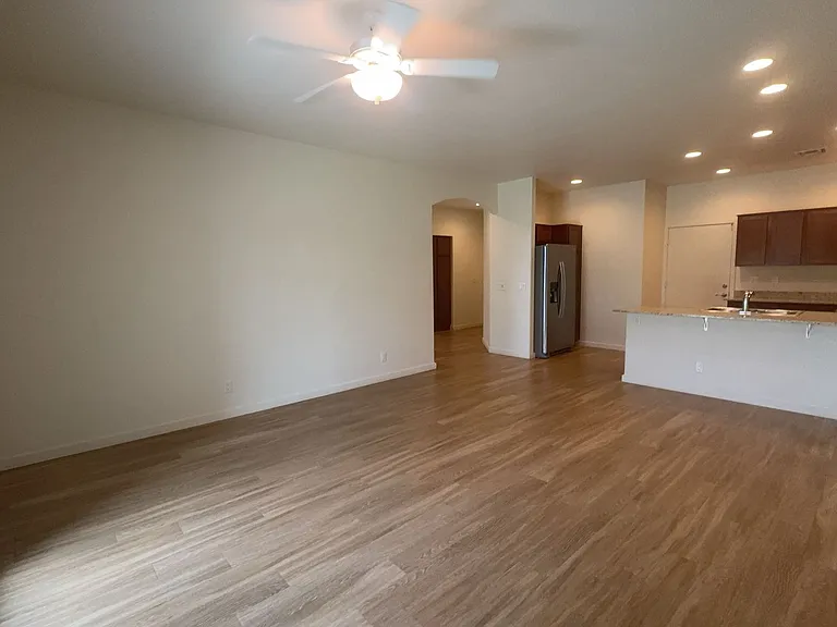 2350 S Olivewood #114 — Photo 13