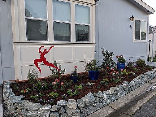 1st image of 181 Creekside Dr