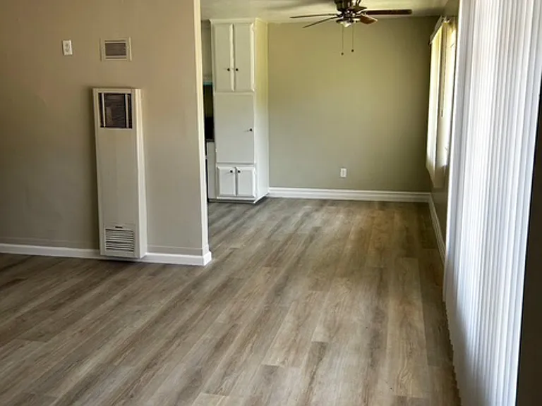 9551-9561 Maureen Dr — Photo 6