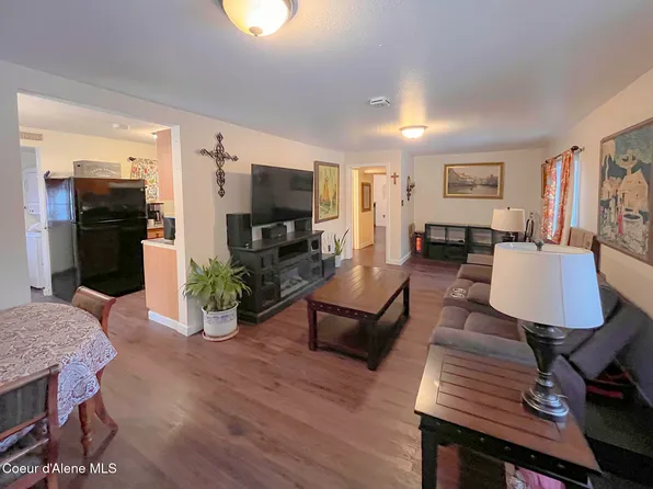 104 N Mill St, Clark Fork, ID 83811